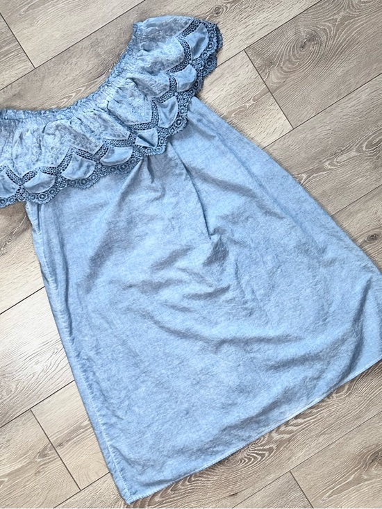 Knox Rose Off The Shoulder Embroidered Eyelet Chambray Dress - Picture 4 of 14